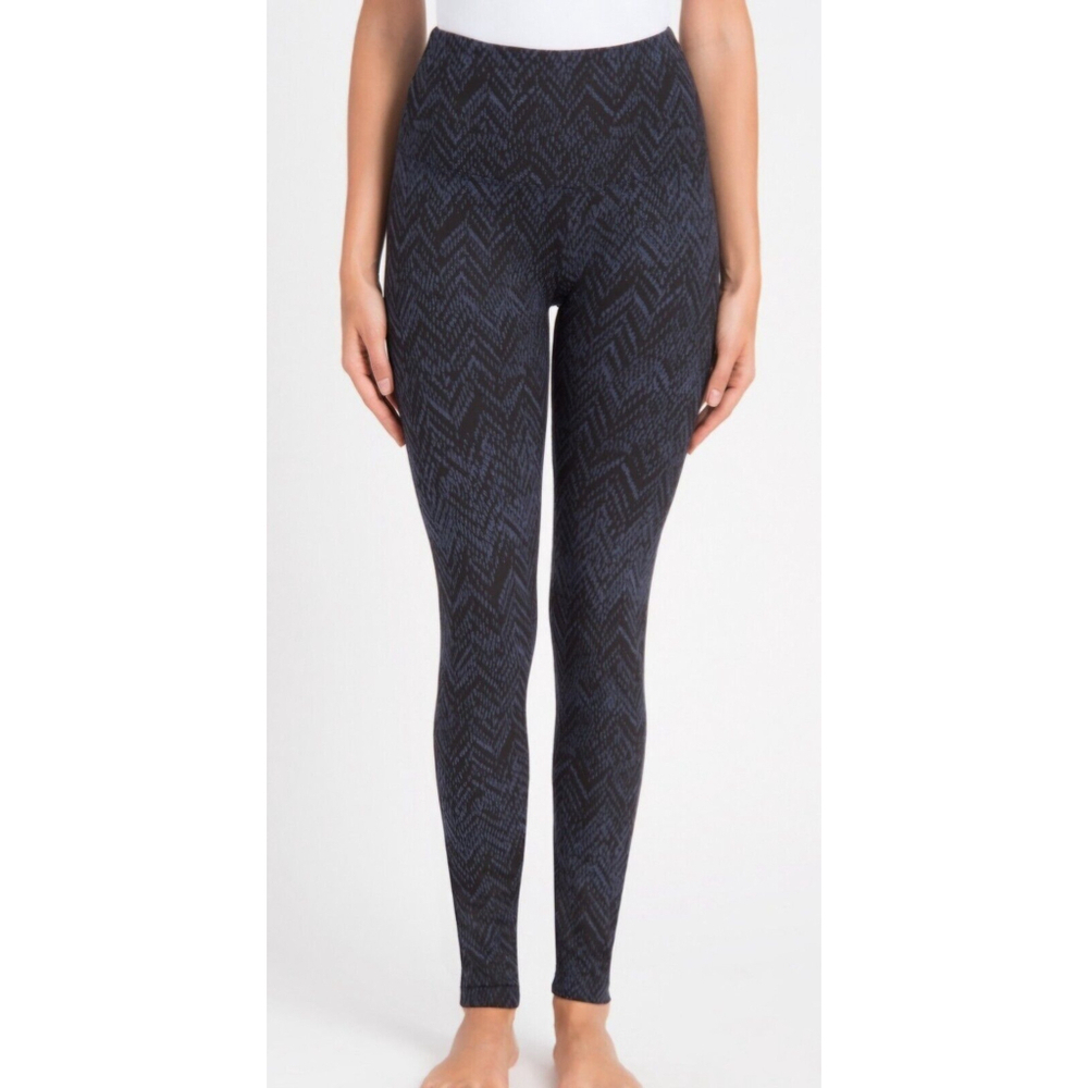 Lysse Medium Control Tight Ankle Leggings Batik Print Size Small Blue